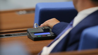 Големите партии гледали на ИК като възможност за гласове