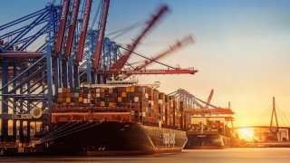 Eдна от водещите световни компании за линейни превози Hapag Lloyd откри