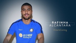 Интер се похвали с второ ново попълнение по време на