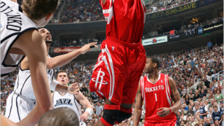 Дикембе Мутомбо иска да играе още един сезон