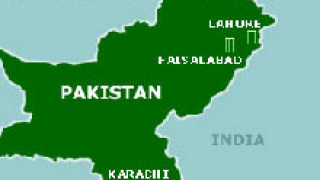 10 пакистански бунтовници са убити при въздушна атака
