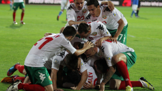 "Лъвовете" на Пенев търсят първи успех над Украйна в последен мач за 2012г.
