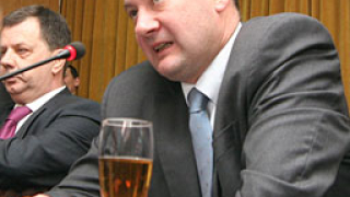 Миков: Незаменими хора в МВР няма