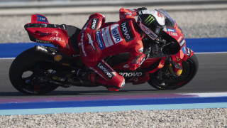 Световният шампион в Moto GP Франческо Баная разочарова многохилядната публика