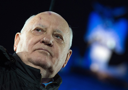 Глупави са опитите на САЩ да се налагат на света, убеден Горбачов 