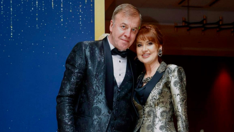 Илиана Раева с нов залп, скочи на протестите, интересите и "киснещите" в кафета