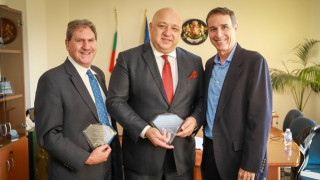 Министърът на младежта и спорта Красен Кралев се срещна с