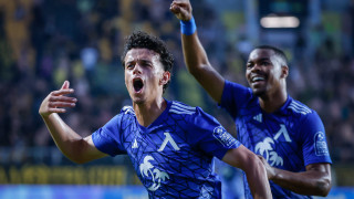 Джавад Ел Джемили трудно сдържаше усмивката и доброто си настроение