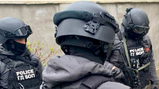 Лидерът на организирана престъпна мрежа за трафик на оръжия и
