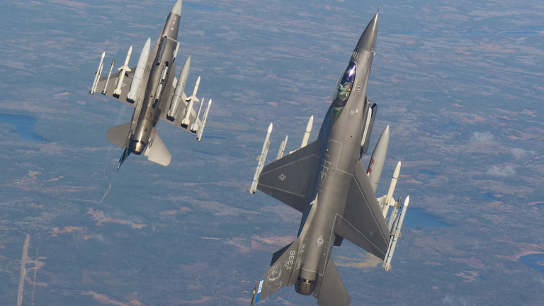Нидерландия планира да предаде на Украйна американски изтребители F-16 тази
