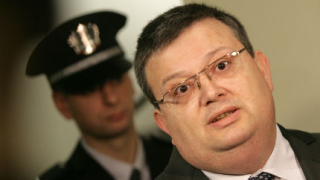 Цацаров се чуди защо данъчна проверка срещу ексгербера Марков се точи години