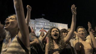 60 % от гърците отрязаха кредиторите