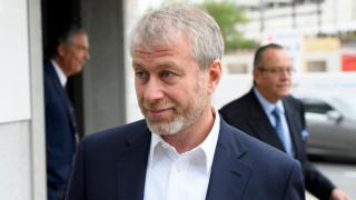 Роман Абрамович и още трима санкционирани олигарси отвръщат на удара в съда