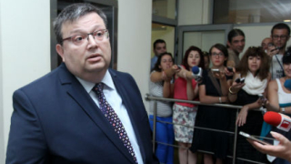 Цацаров не бил натискан да „опраска" Владимира Янева