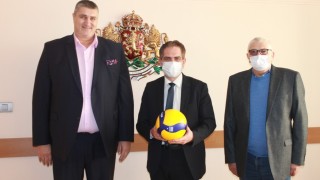 Икономическият министър Лъчезар Борисов прие на среща Любо Ганев и