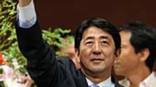 Шиндзо Абе бе избран за премиер на Япония