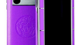 LG и Versace създадоха мобилно бижу