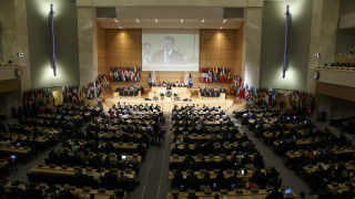 Макрон и Меркел на 100-годишнината от основаването на организацията по труда