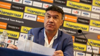 Бившият президент на БФС Борислав Михайлов застана пред медиите