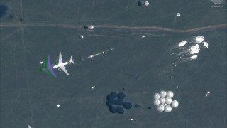 Руските военни кораби проведоха маневри в Берингово море което разделя