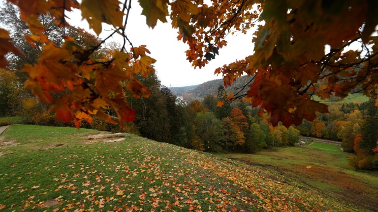 Слънчево и по-топло в страната в четвъртък