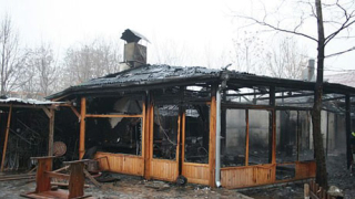 Подпалиха ресторант на Димитър Христолов
