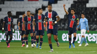 Капитанът на Пари Сен Жеремен Маркиньос говори на пресконференцията на