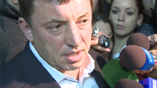 Алексей Петров съди Сидеров за 50 ст. и извинение