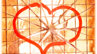 Facebook ни помага по-лесно да забравим мъката от раздялата