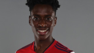 Халфът Алберт Самби Локонга вече е футболист на Арсенал съобщиха