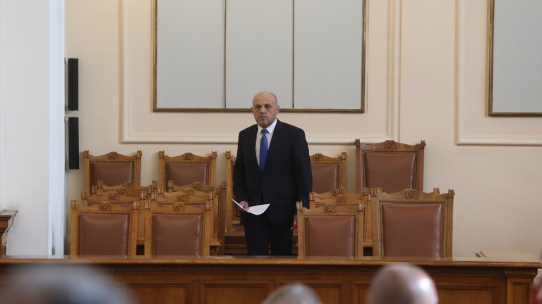 Дончев диагностицира разграничаването на левите от Станишев като следизборна абстиненция