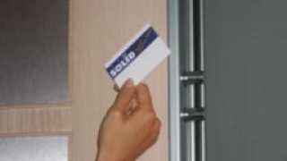 Интелигентни врати от български производител