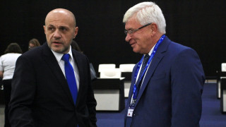 Здравното министерство предлага два алтернативни модела за бъдещето развитие