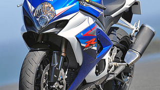 Suzuki представи новия 1000-кубиков GSX1000R-K7