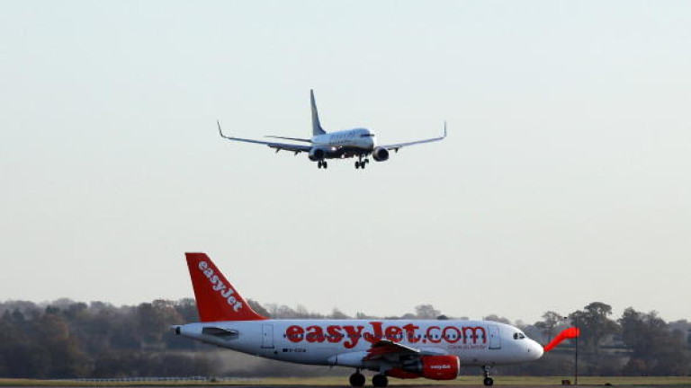 Авиогигантите Boeing и Airbus получиха поръчки за $110 милиарда