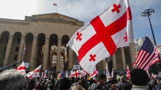 Хиляди излязоха на антиправителствени протести в грузинската столица с искане