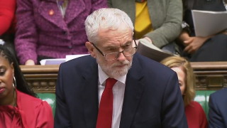 Лидерът на Лейбъристката партия Джереми Корбин откри дебата по внесения