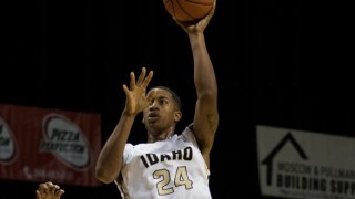 БК Берое привлече 26 годишния американски баскетболист Наашон Джордж Роденият