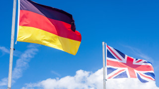 Протежето на германския канцлер Ангела Меркел призова британците да останат