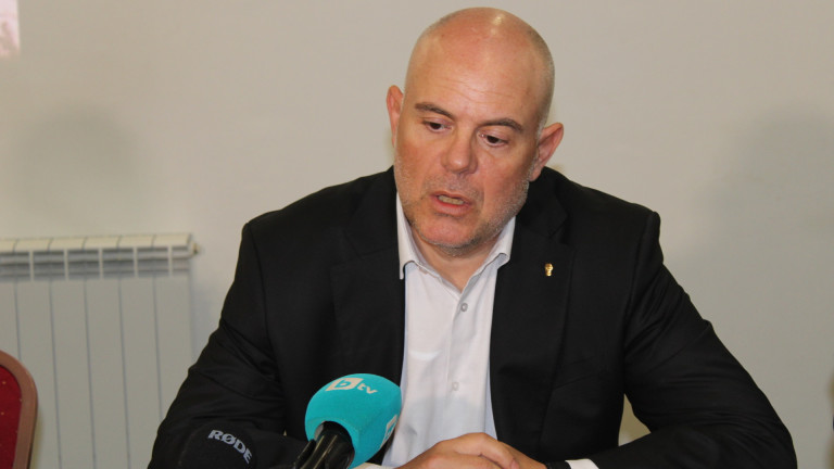 Гешев иска имунитета на депутат