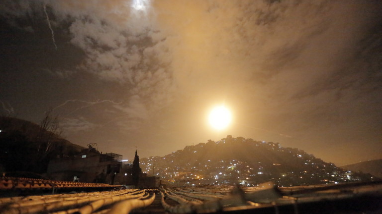 Сирия свали изстреляни от Израел ракети 