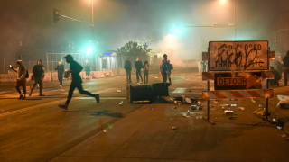 Губернаторът на американския щат Джорджия Брайън Кемп обяви днес извънредно