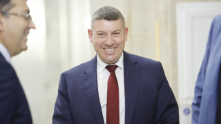 Служебният кабинет оттегли предложението на кабинета Желязков Деньо Денев да