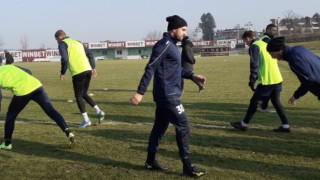 Валери Божинов замина с останалите футболисти на Септември на лагер