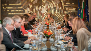Приоритетите на европредседателството ни обсъдиха Захариева с посланици от ЕС