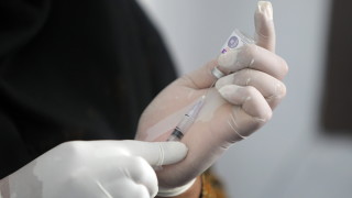 Китай разреши да се провеждат клинични изпитания на първата ваксина