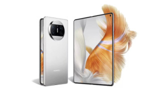 По компактен по тънък и лек е новият сгъваем Huawei Mate X3
