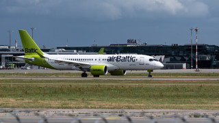 Латвийската авиокомпания Air Baltic Corporation AS airBaltic започва директни полети