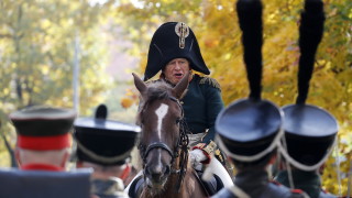 Полицията в Санкт Петербург арестува известен руски историк по подозрение в
