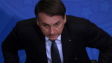 Болсонару облекчи стриктните закони в Бразилия за внос и притежание на оръжие